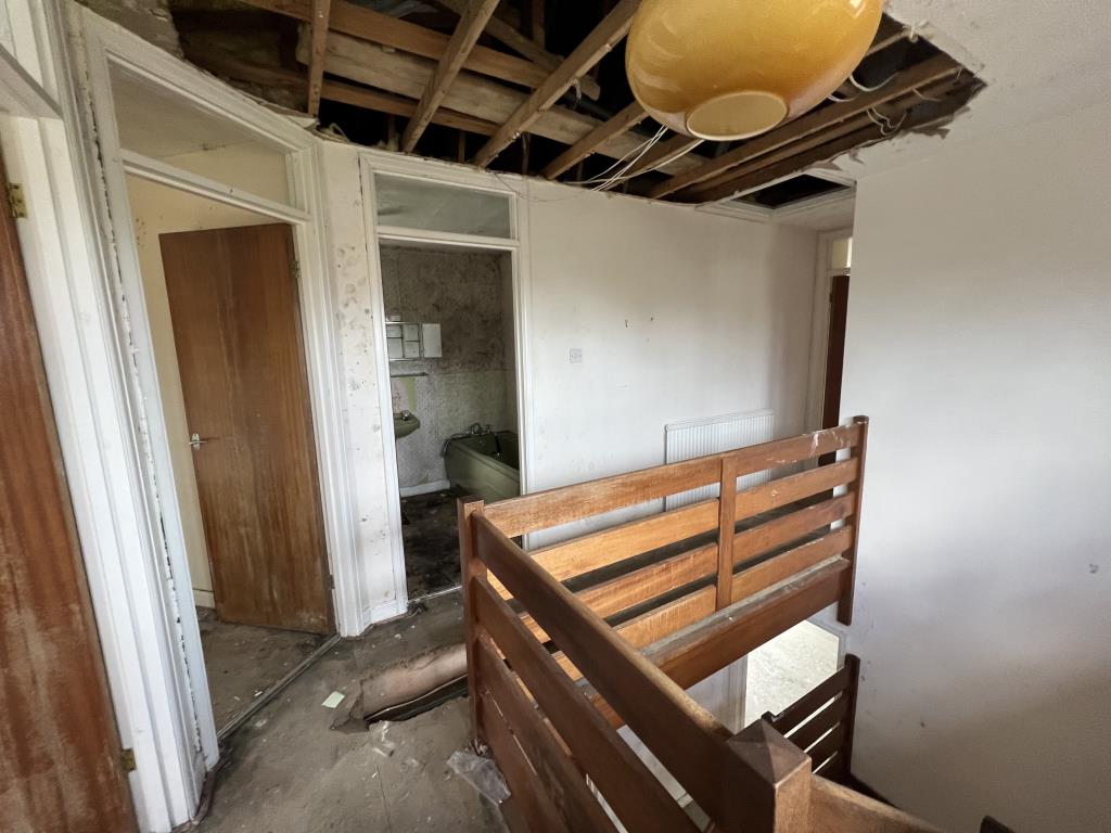 Lot: 143 - WATER-DAMAGED DETACHED PROPERTY FOR REFURBISHMENT - General view of first floor landing